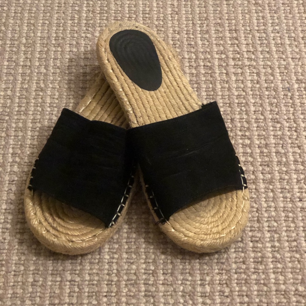 black summer sandals